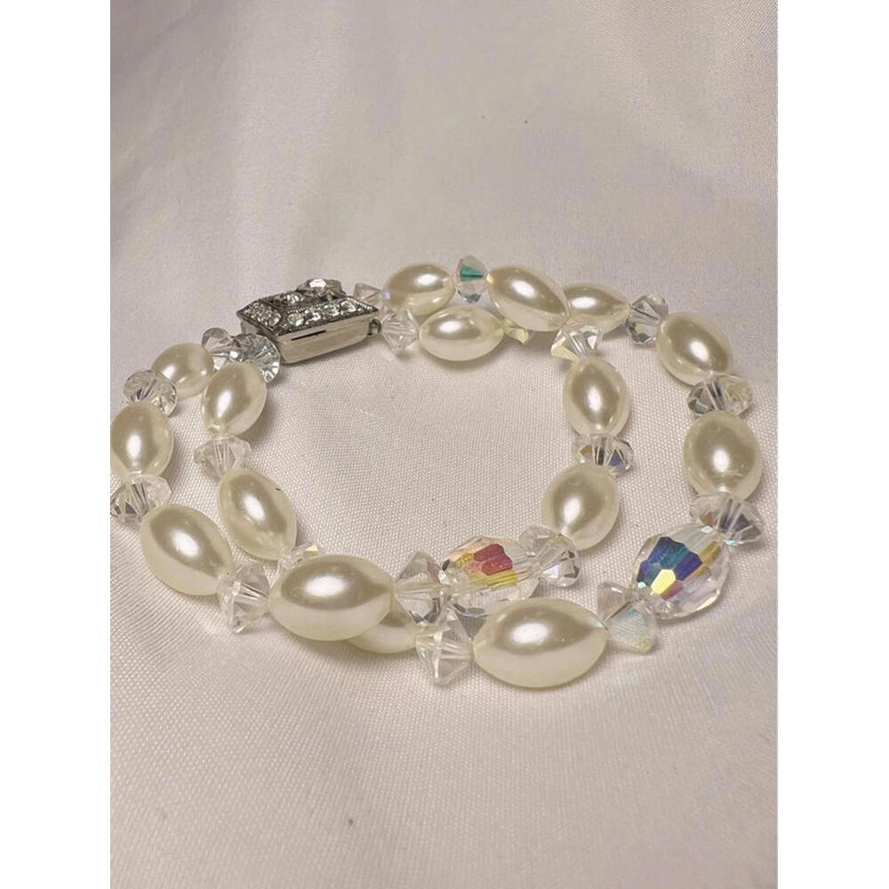 Vintage Faux Pearl AB rhinestone Oval Double Strand Coquette Clasp Bracelet - Picture 2 of 7